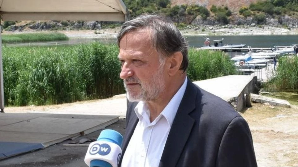 Δεν βάζουν μυαλό! Βουλευτής του ΣΥΡΙΖΑ μίλησε στα… Σκοπιανά στη DW – Αρχισαν τα «παρατράγουδα» – Δείτε βίντεο